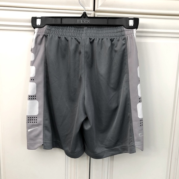 NWT Nike Elite youth basketball shorts - Picture 6 of 10